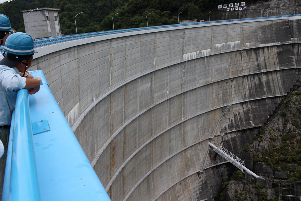 dam6